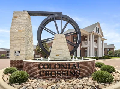 Colonial Crossing photo